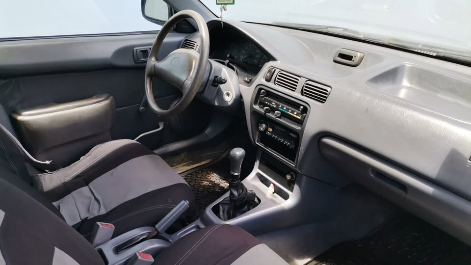1995 Toyota Tercel - foto 2