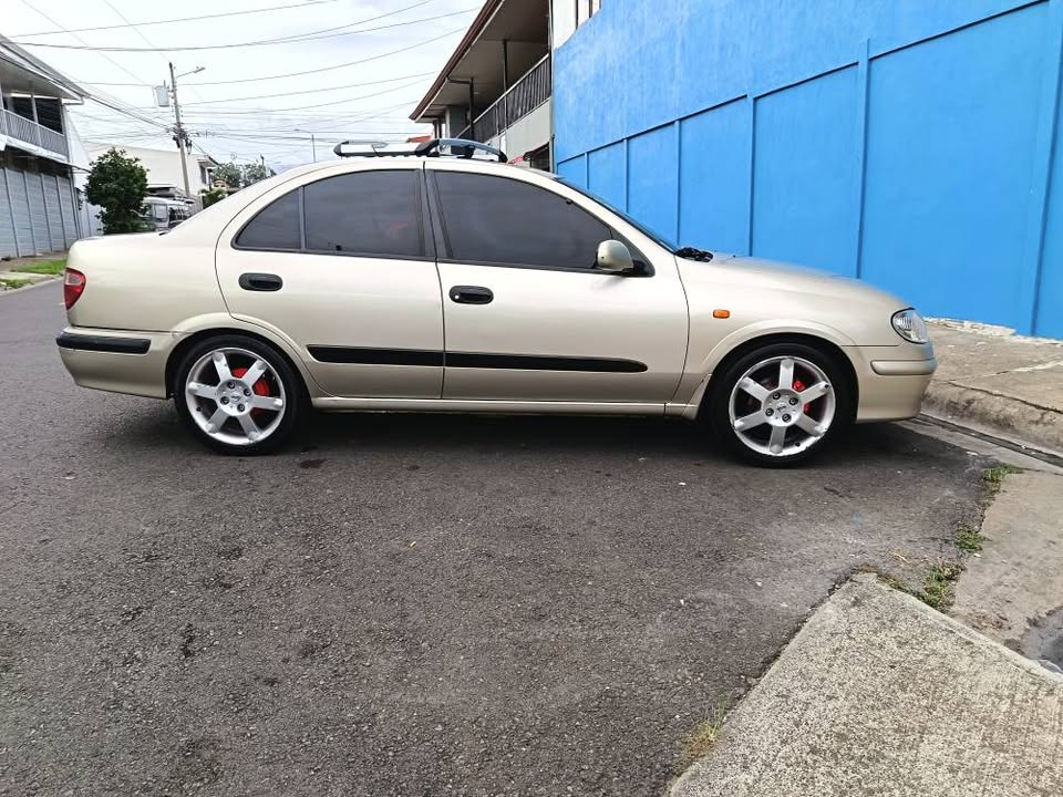 2002 Nissan Almera - foto 3