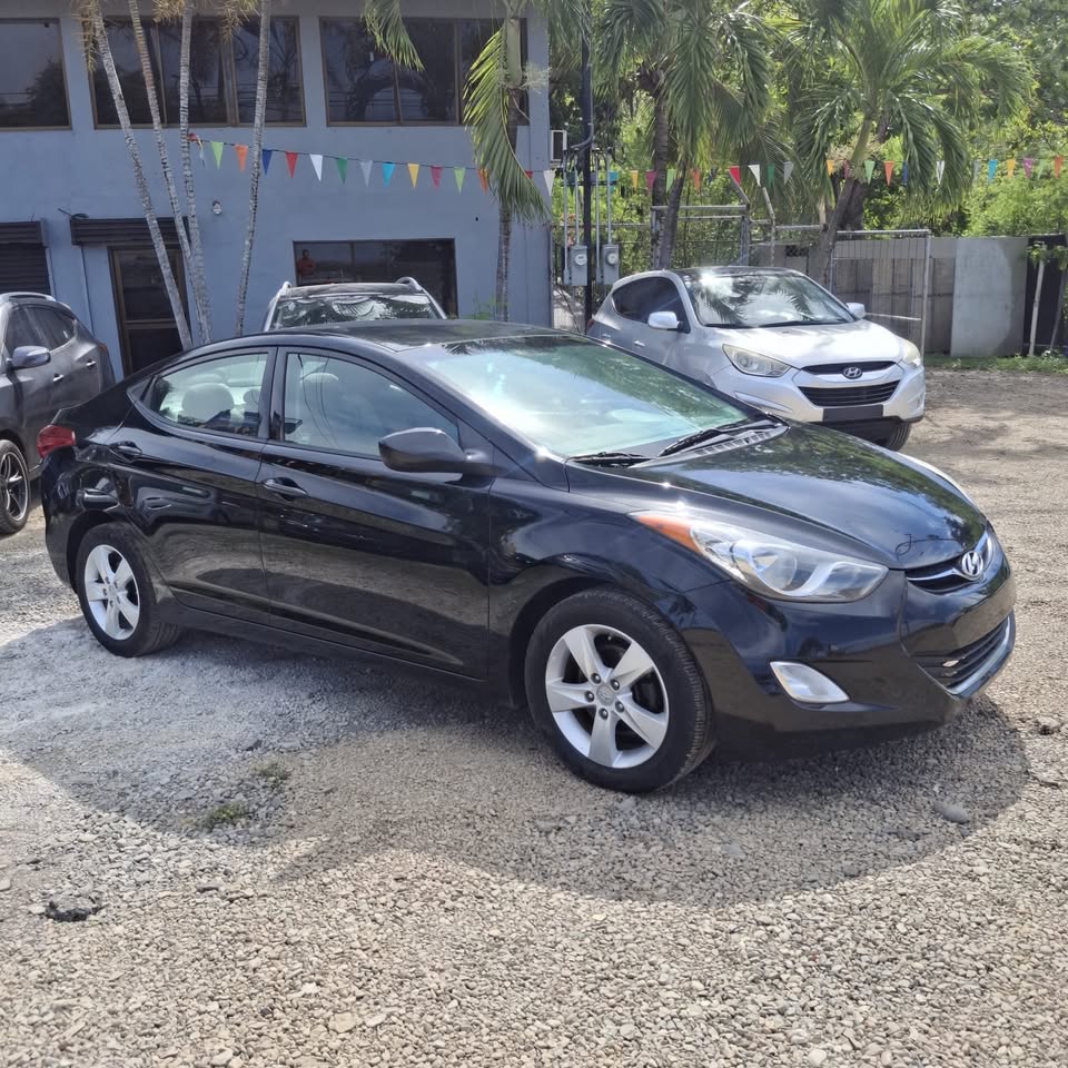 2013 Hyundai Elantra - foto 2