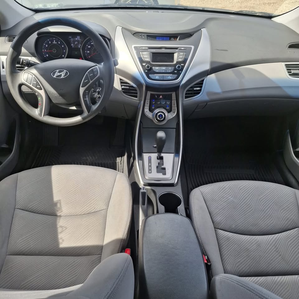 2013 Hyundai Elantra - foto 5