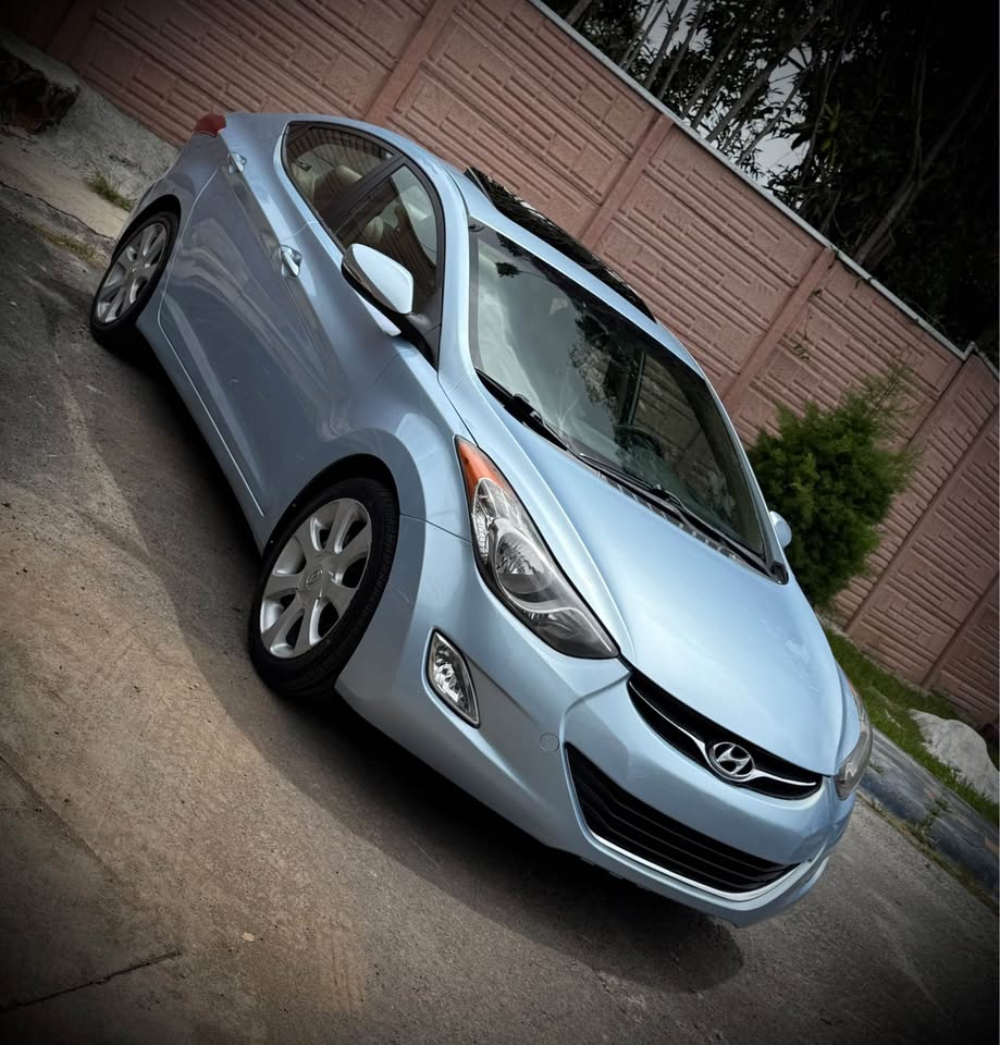2012 Hyundai Elantra - foto 2