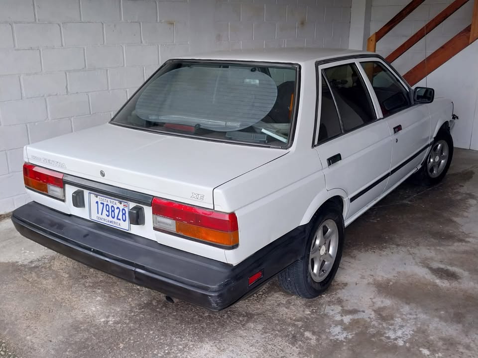1987 Nissan Sentra - foto 5