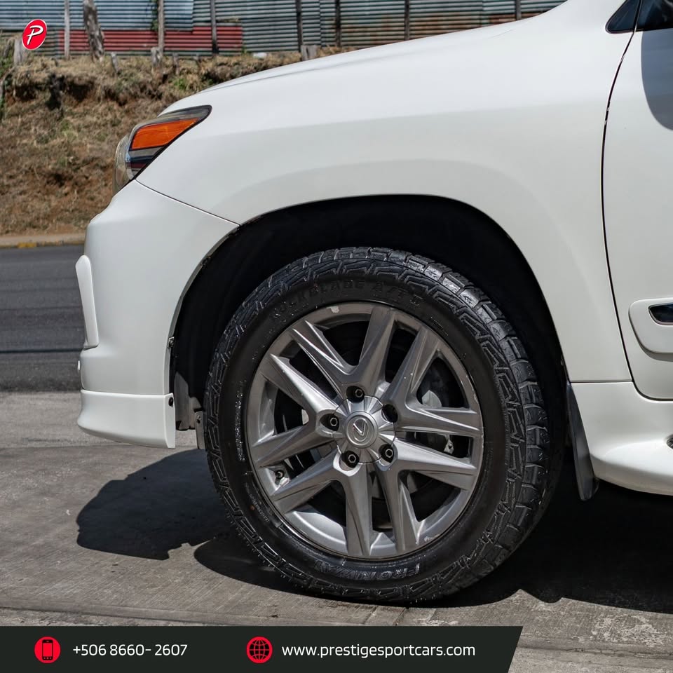 2016 Lexus LX - foto 4