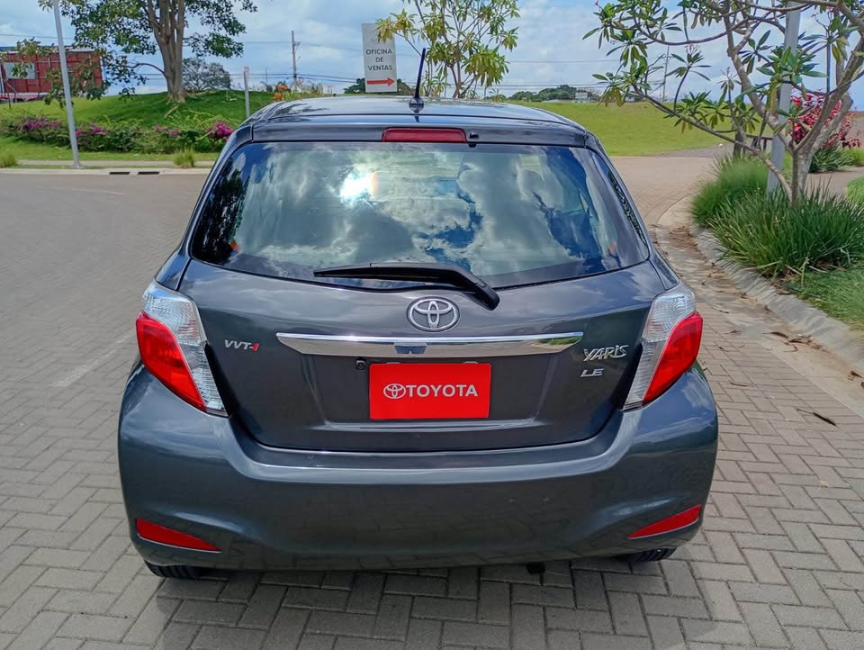 2012 Toyota Yaris - foto 4
