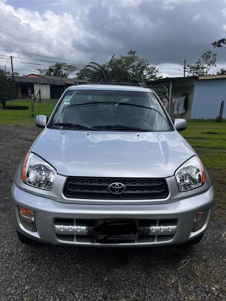 2003 Toyota RAV4 - foto 2