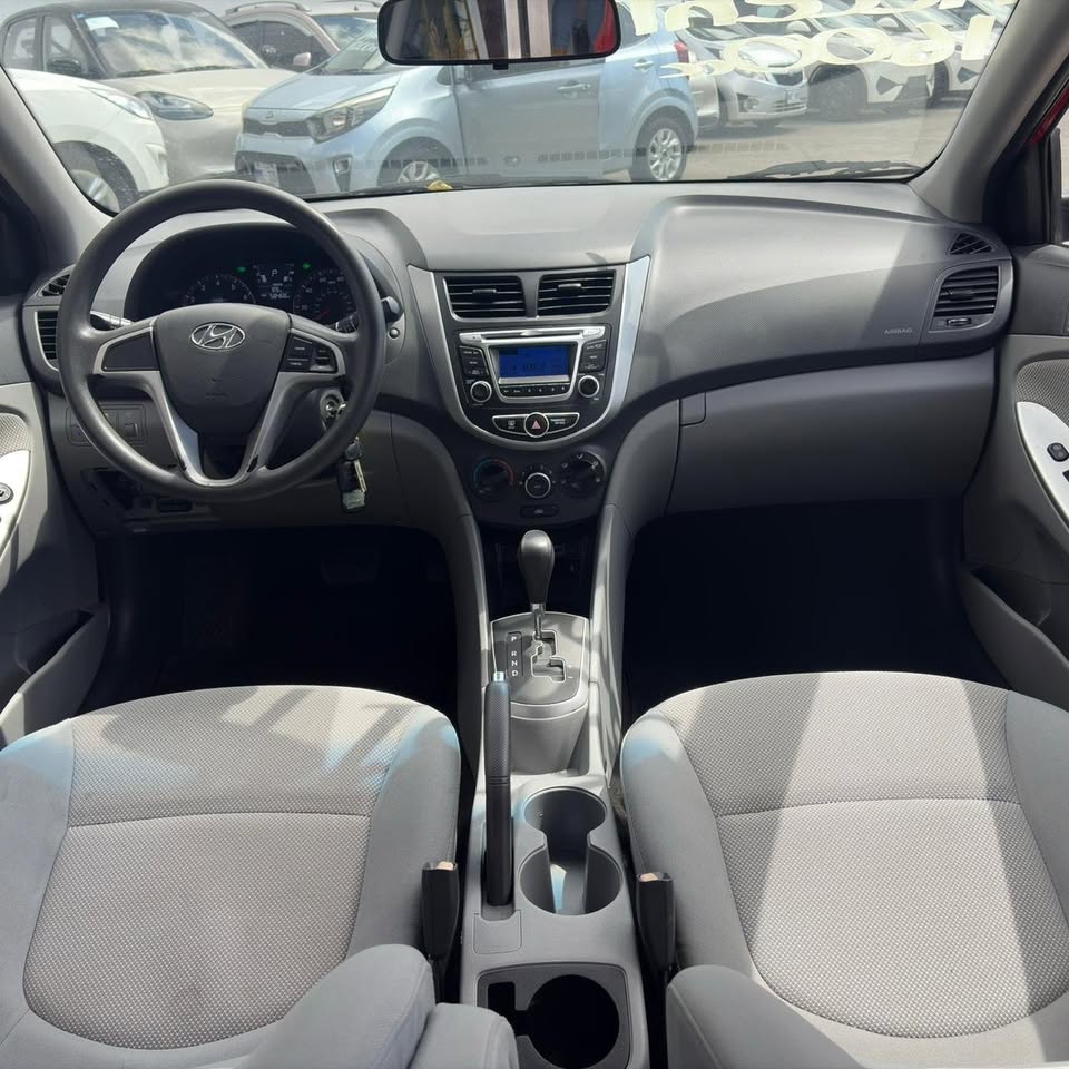 2014 Hyundai Accent - foto 3