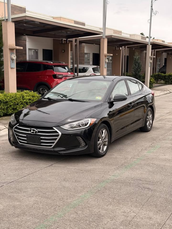 2017 Hyundai Elantra - foto 2