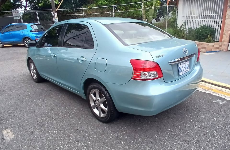 2008 Peugeot 2008 - foto 3