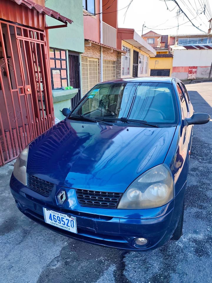 2002 Renault Clio