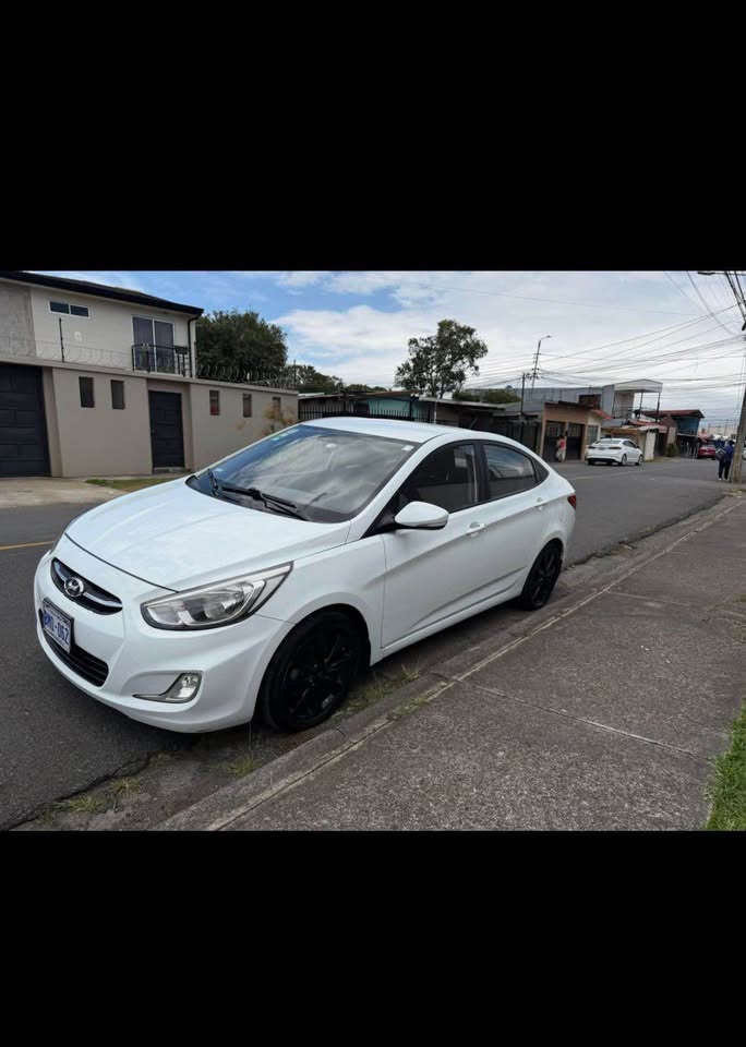 2017 Hyundai Accent - foto 3