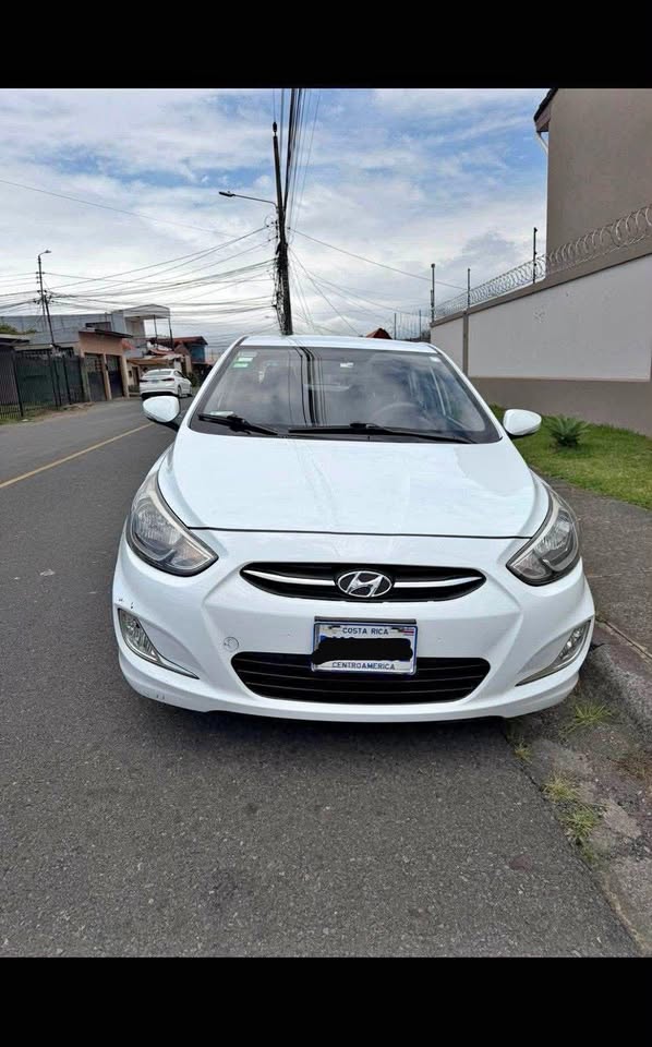 2017 Hyundai Accent - foto 4