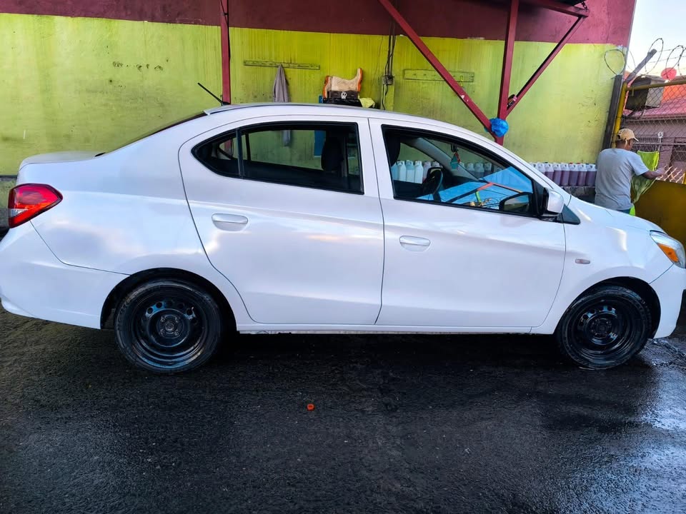 2019 Mitsubishi Mirage - foto 2
