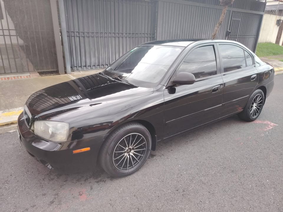 2002 Hyundai Elantra - foto 4