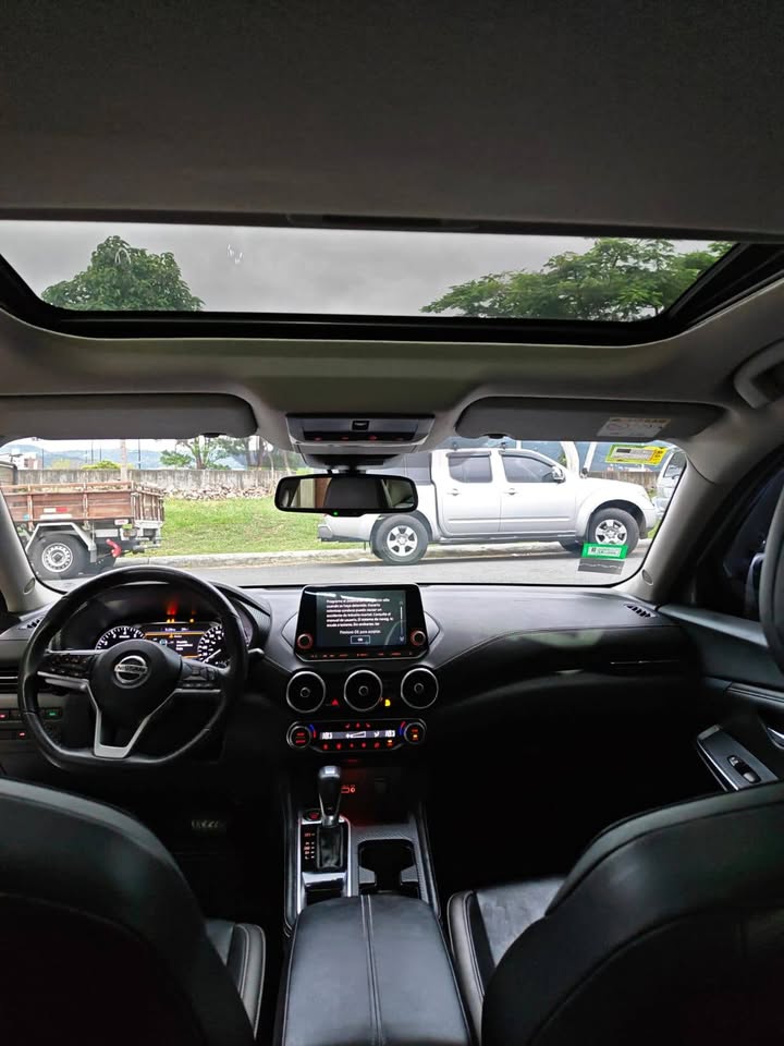 2022 Nissan Sentra - foto 2