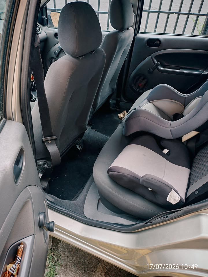 2005 Ford Fiesta - foto 5