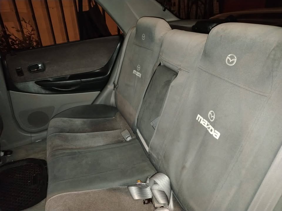 2003 Mazda Mazda3 - foto 3