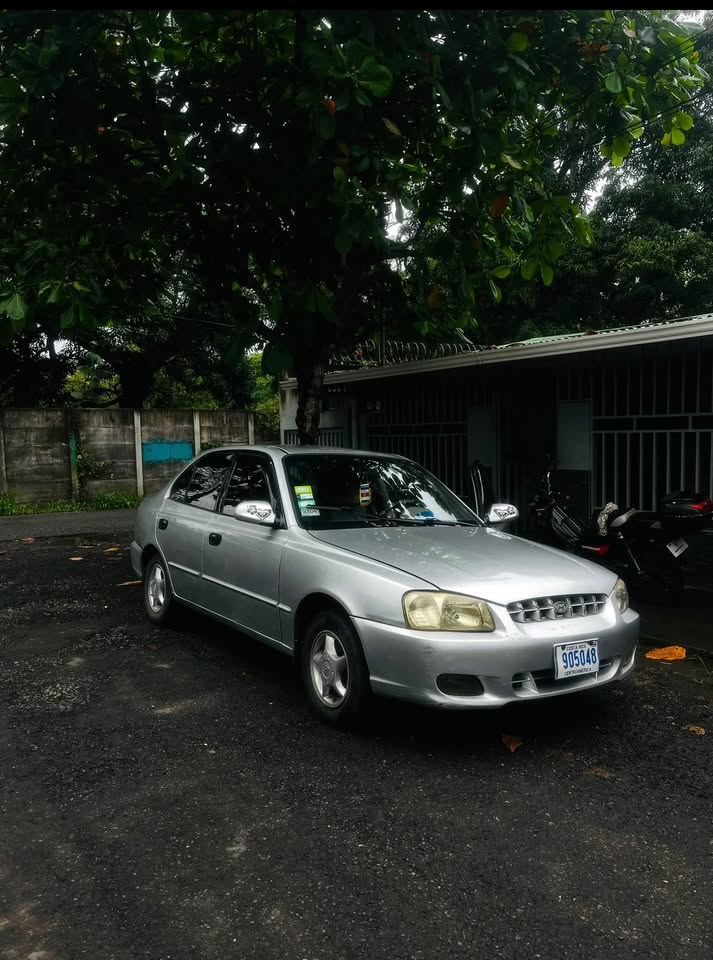 1999 Hyundai Verna - foto 2