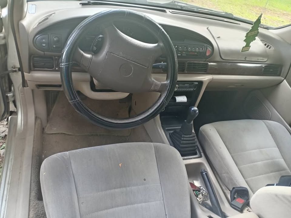 1994 Nissan Altima - foto 4