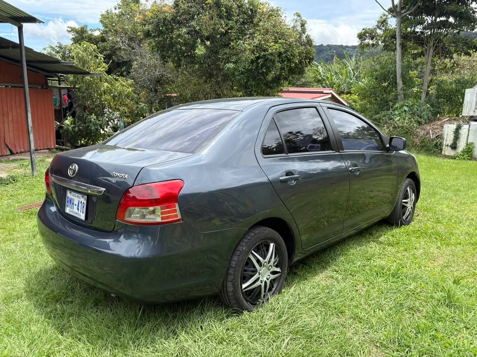 2008 Toyota Yaris - foto 3