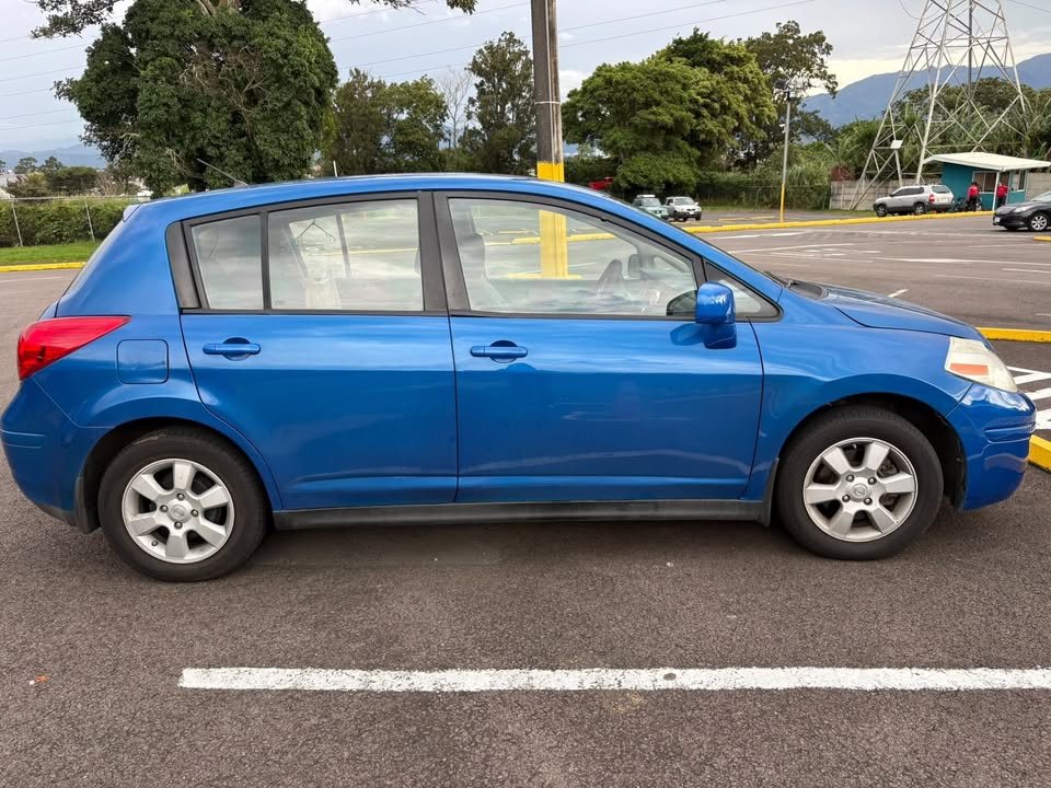 2007 Nissan Versa - foto 5