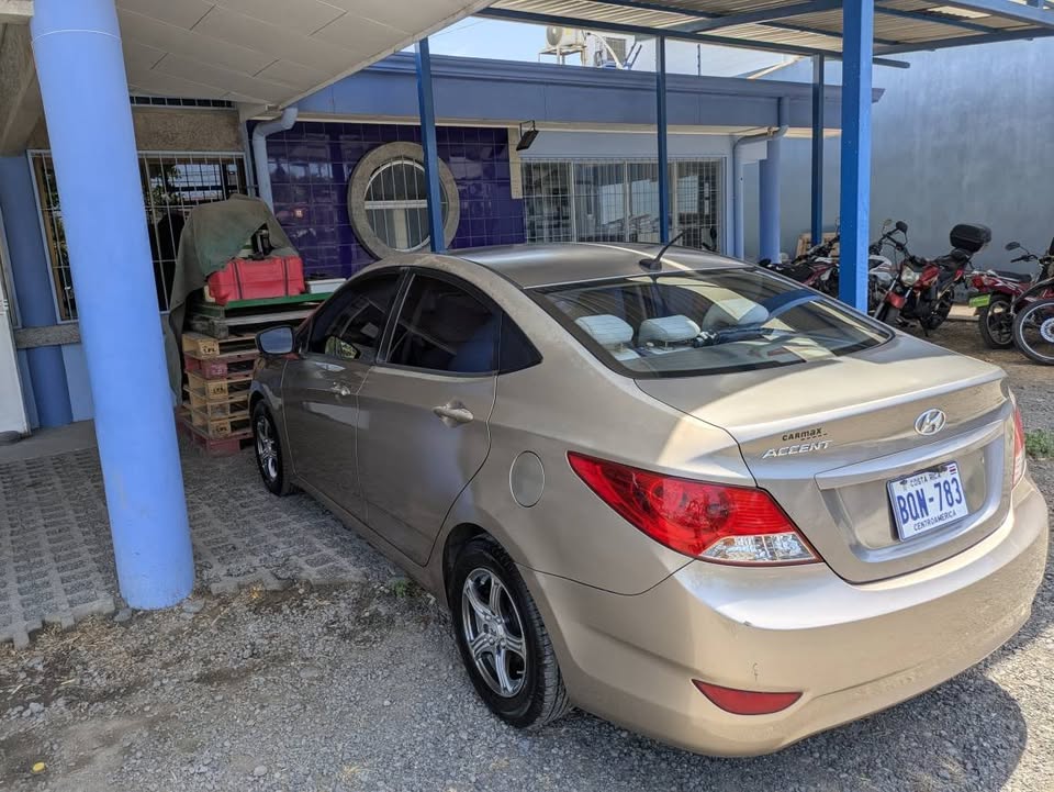 2013 Hyundai Accent - foto 3