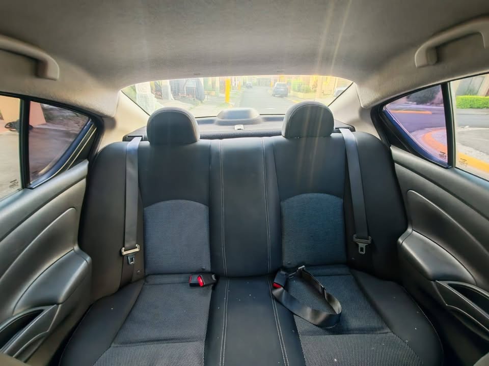 2017 Nissan Versa - foto 3