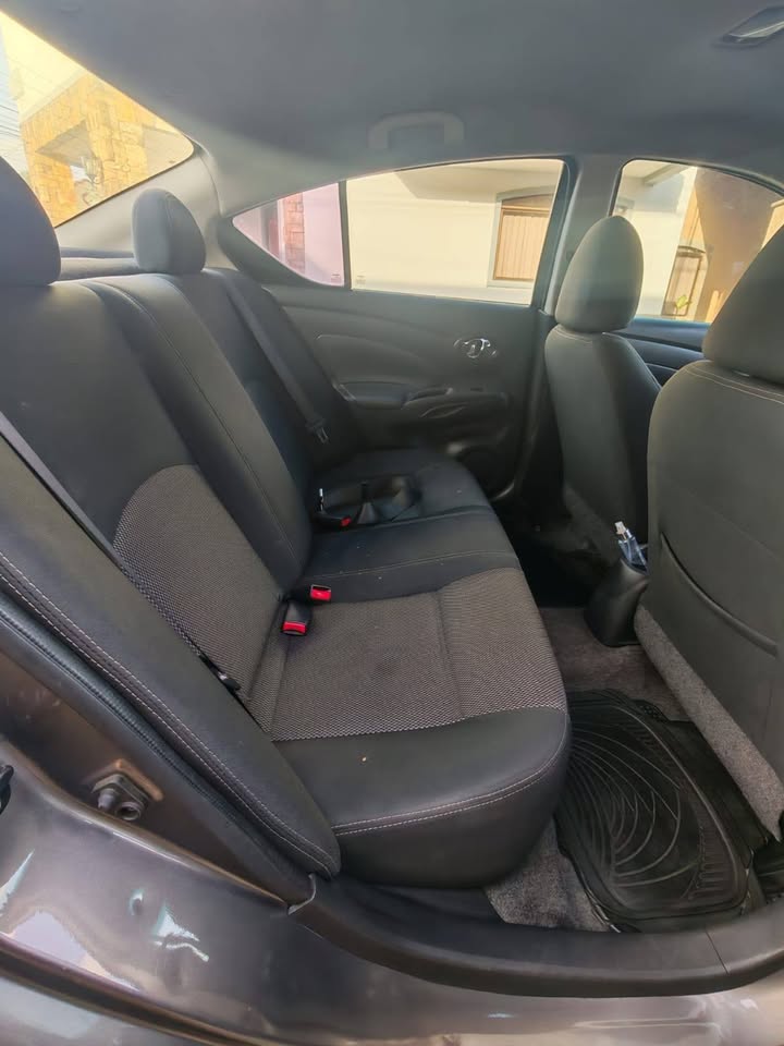 2017 Nissan Versa - foto 4