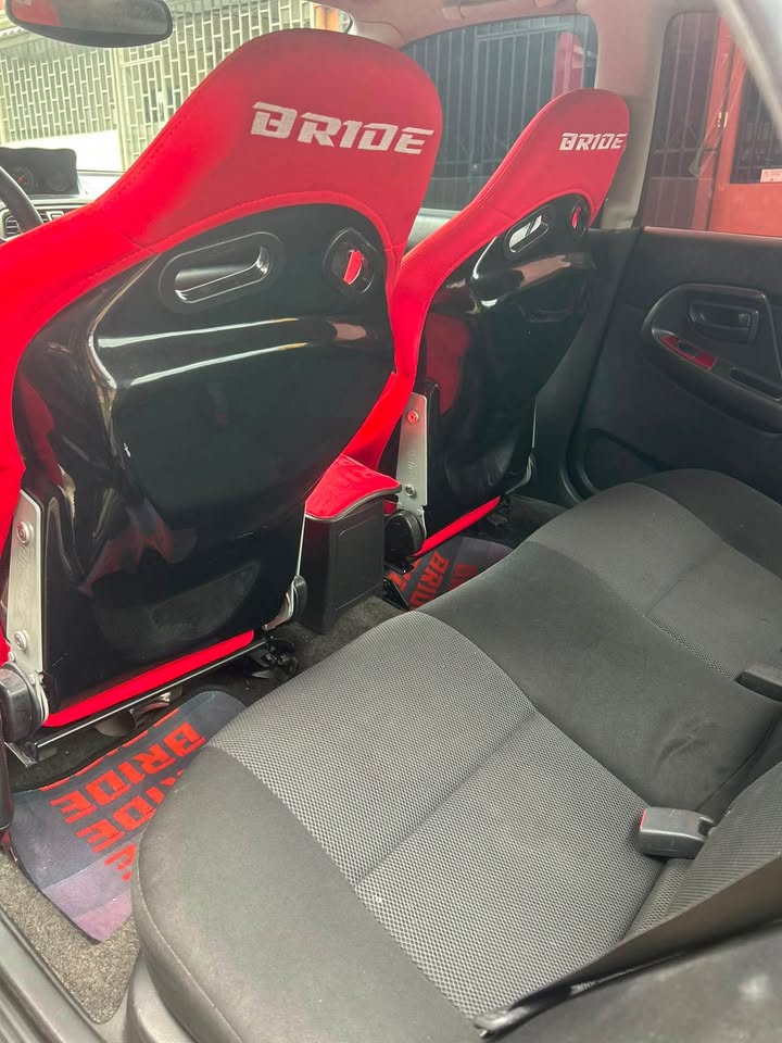 2004 Subaru WRX - foto 4