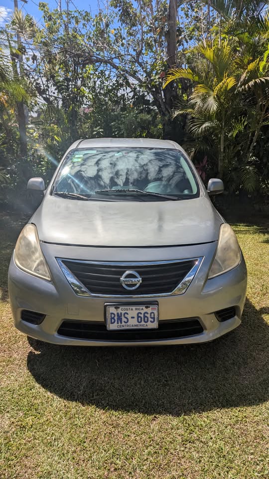 2012 Nissan Versa - foto 3
