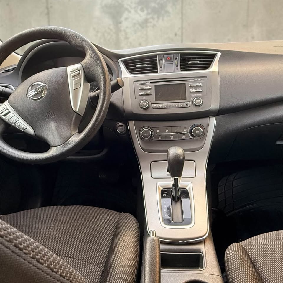 2015 Nissan Sentra - foto 5