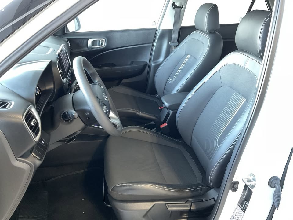 2025 Hyundai Venue - foto 2