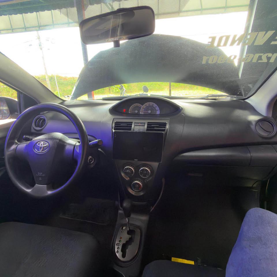 2008 Toyota Yaris - foto 2