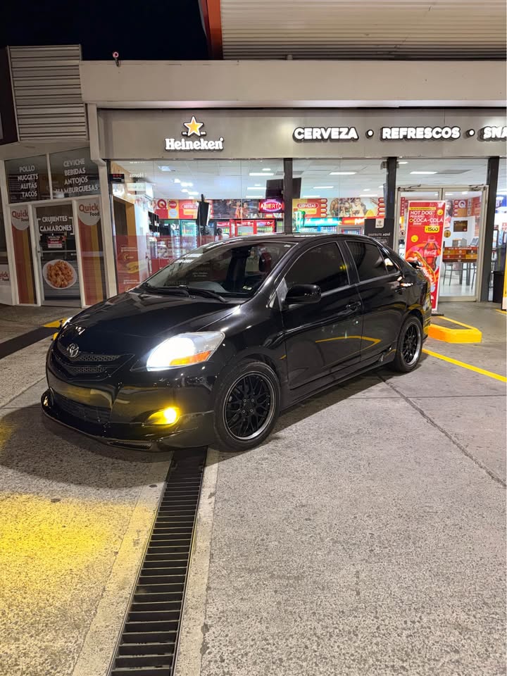 2008 Toyota Yaris - foto 3