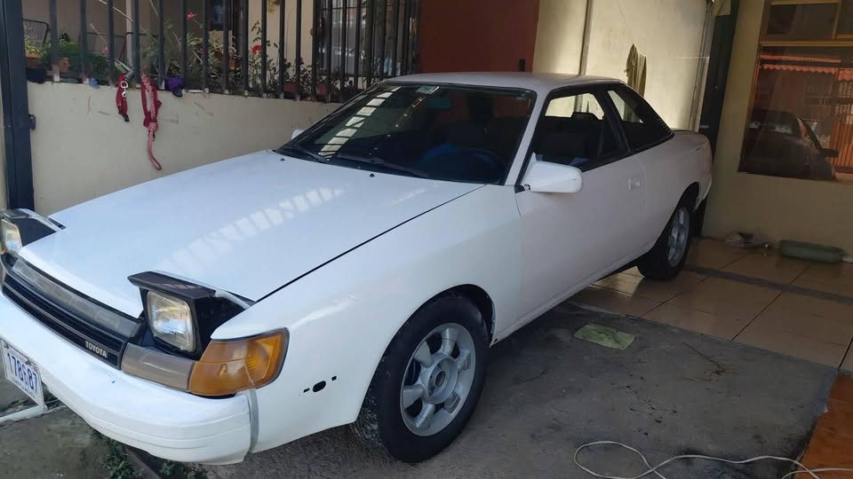 1986 Toyota Celica - foto 2