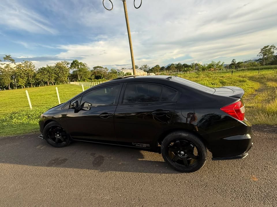 2012 Honda Civic - foto 2