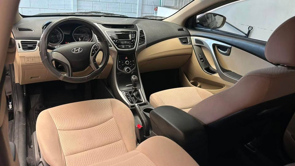 2016 Hyundai Elantra - foto 3