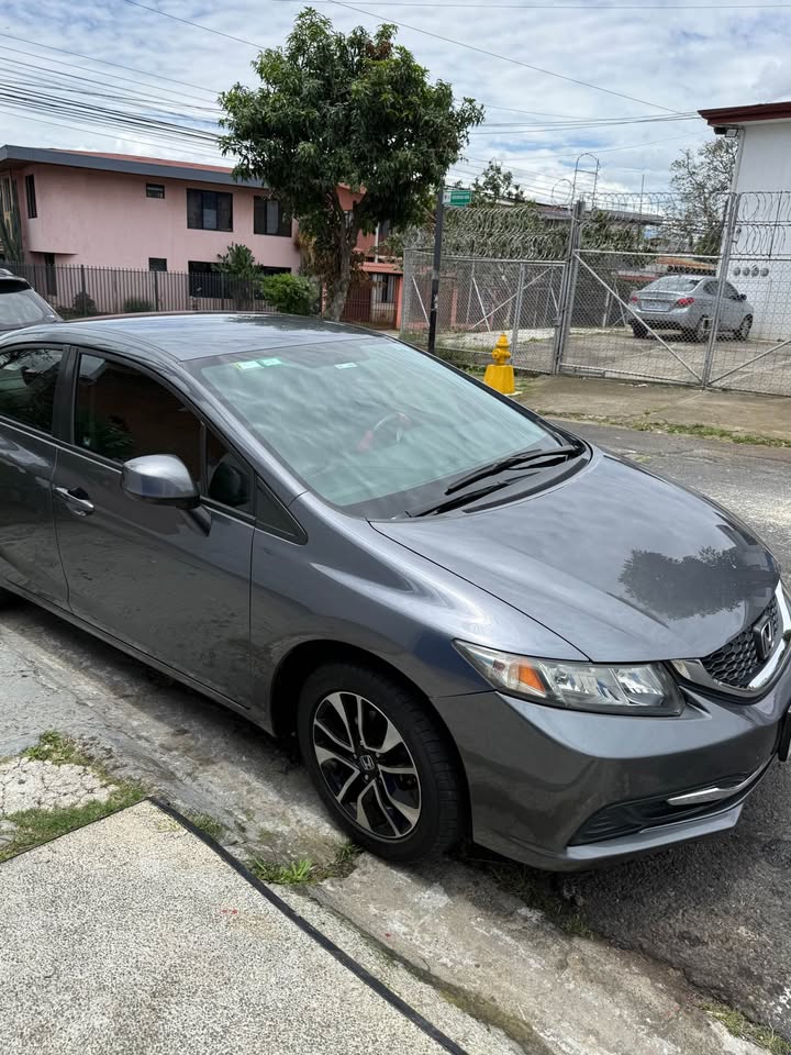 2013 Honda Civic - foto 3