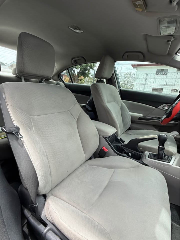 2013 Honda Civic - foto 5