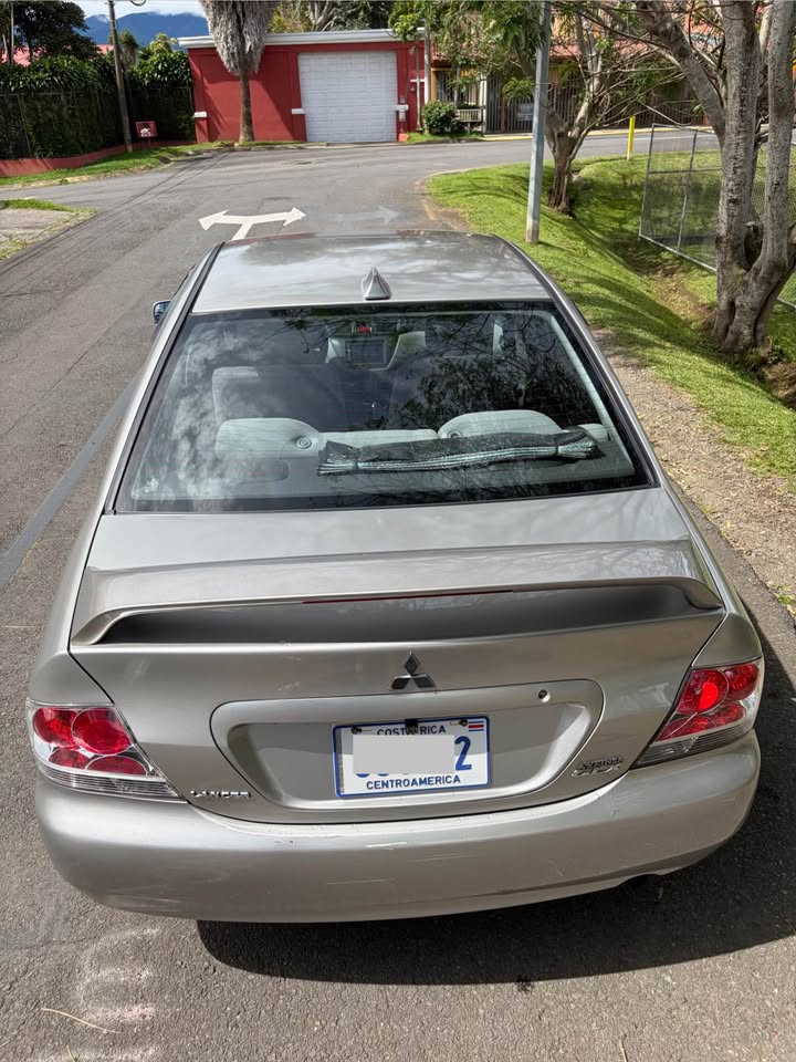 2007 Mitsubishi Lancer - foto 4