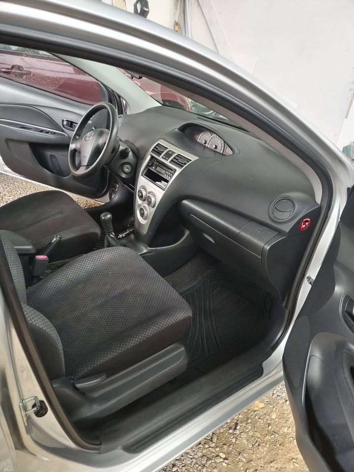 2007 Toyota Yaris - foto 4