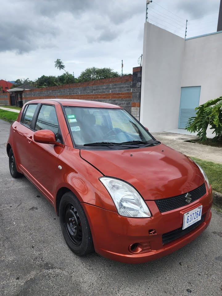 2006 Suzuki Swift - foto 2