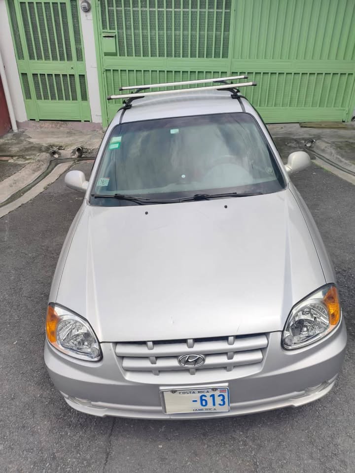 2003 Hyundai Accent - foto 4