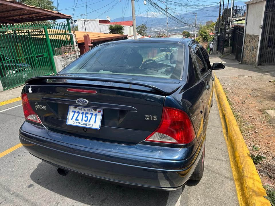 2003 Ford Focus - foto 3