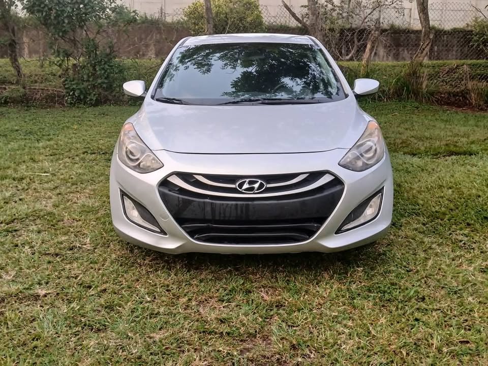 2013 Hyundai Elantra - foto 4