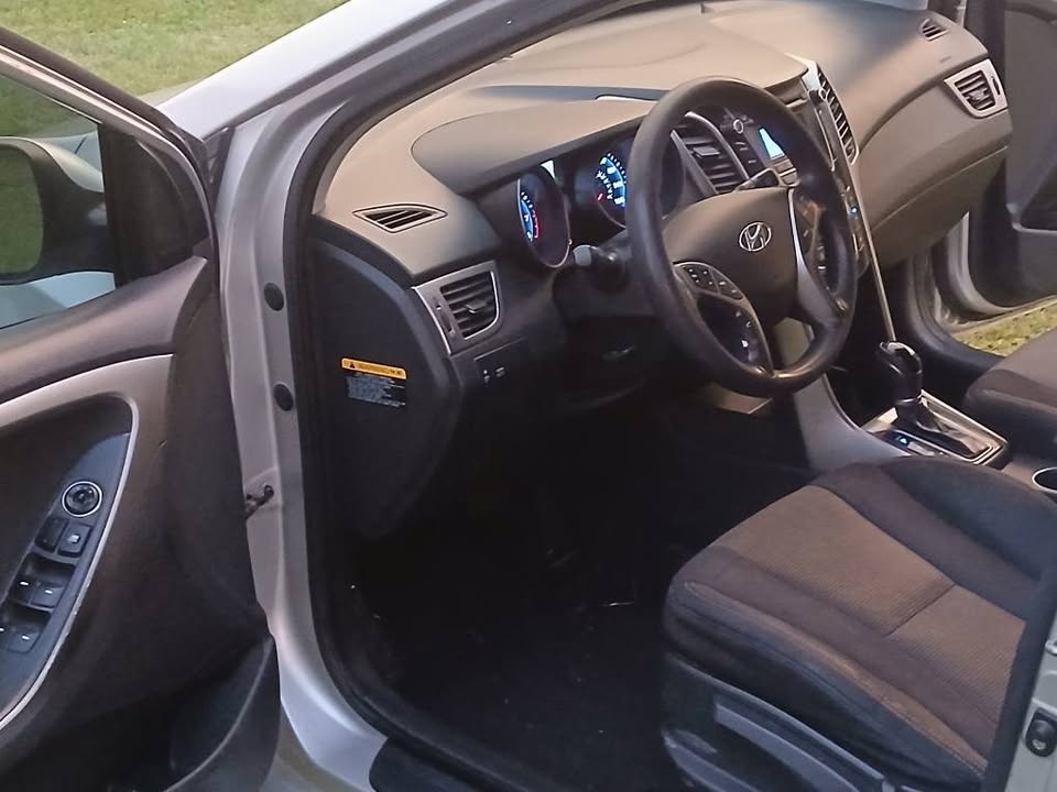 2013 Hyundai Elantra - foto 5