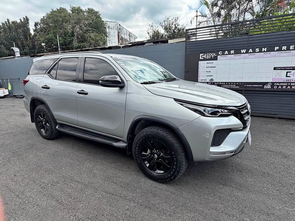 2024 Toyota Fortuner