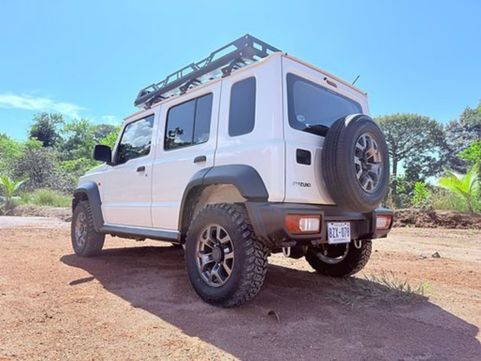 2024 Suzuki Jimny - foto 3