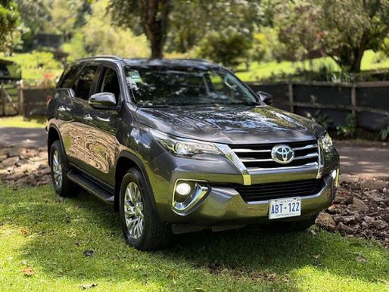 2019 Toyota Fortuner - foto 1
